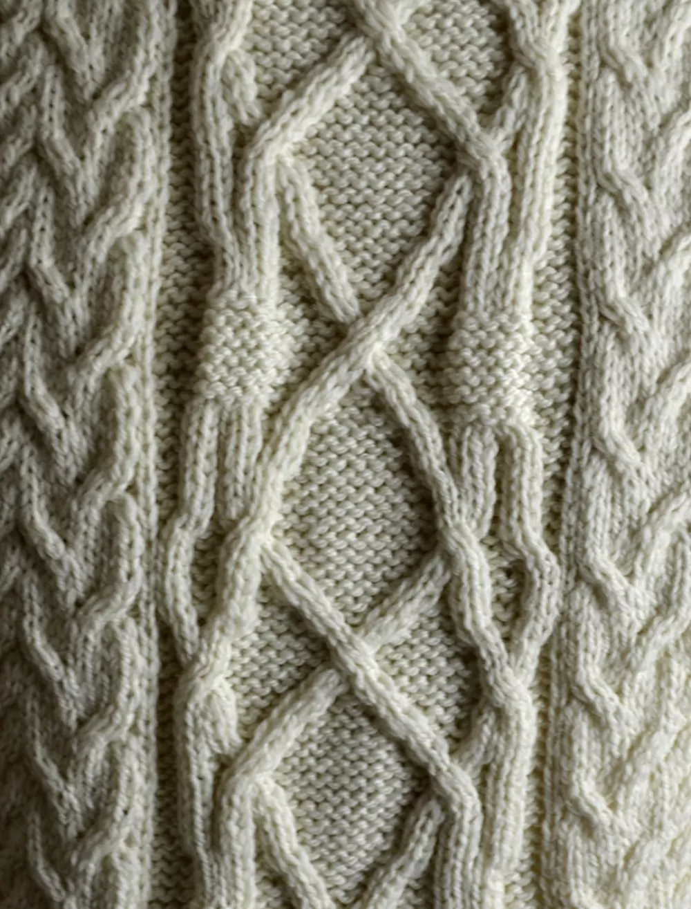 official_oshaughnessy_clan_scarf__glenarans_2-1.webp Cheap Official O'Shaughnessy Clan Scarf | s Clan Scarves